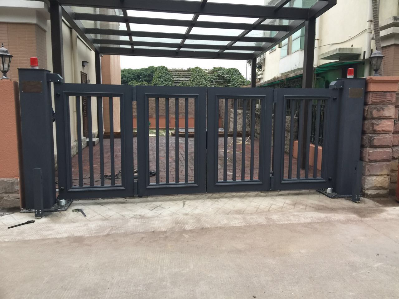 贵阳花溪区贵阳花溪区德阳市悬浮折叠门